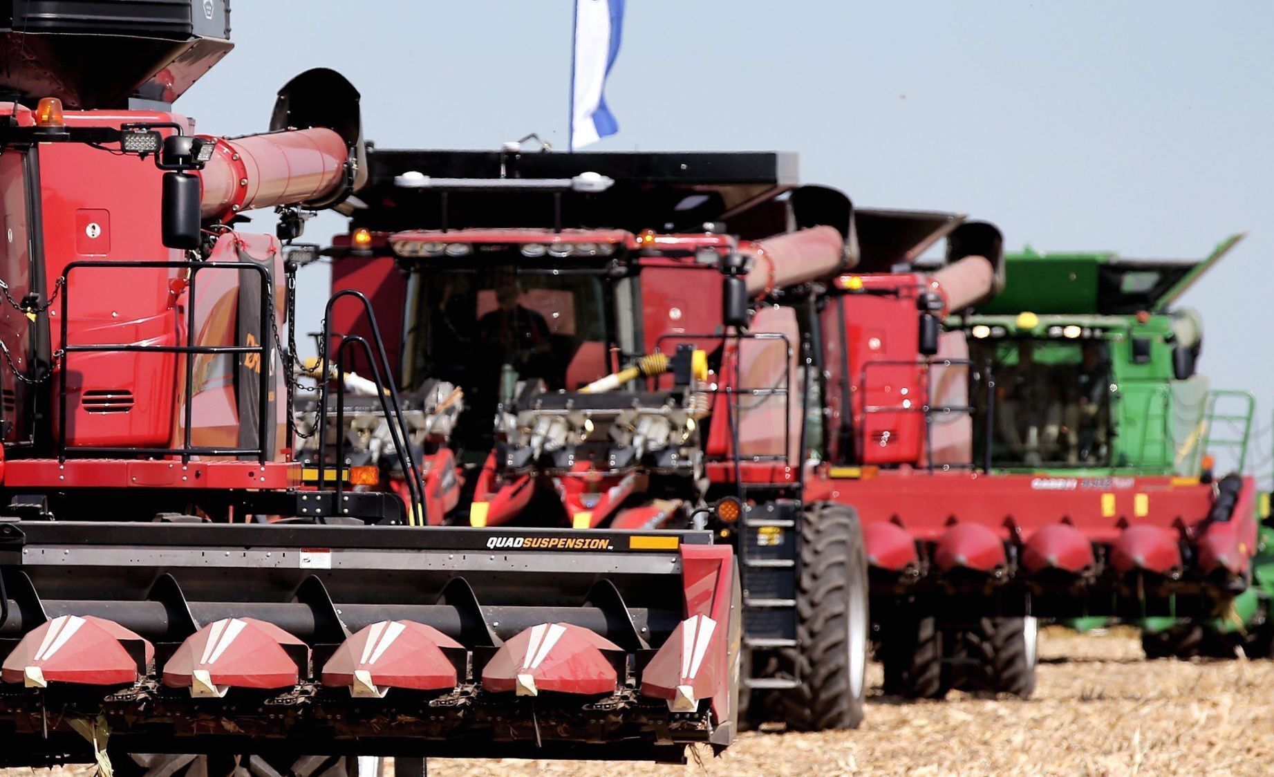 2 - Combine harvester-threshers